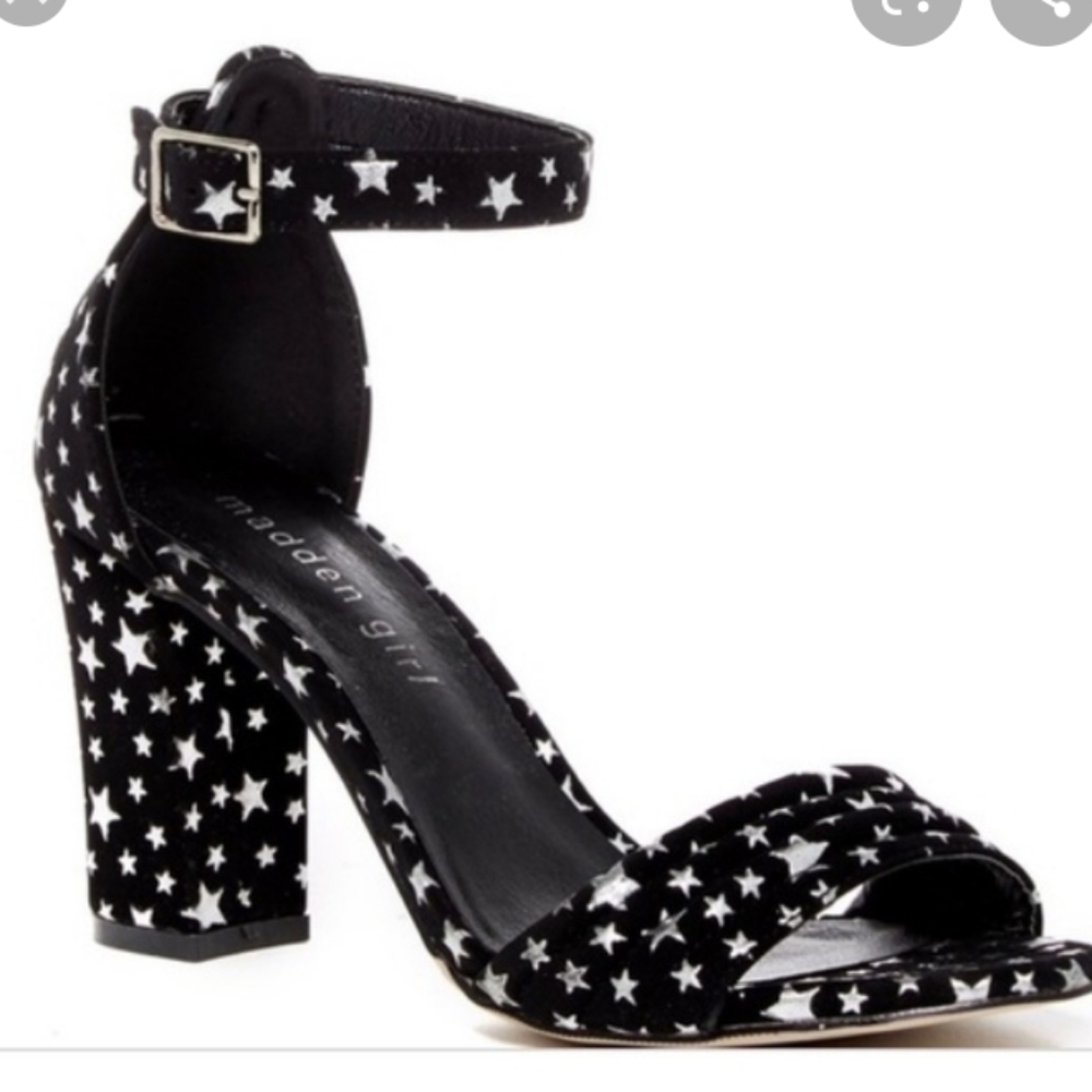 😍😍Madden Girl Brrenna Floral Block Heel Sandal